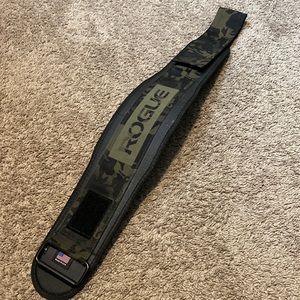 Rogue camo lifting belt